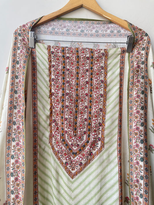 Muslin printed unstitched ladies suit Rc18752
