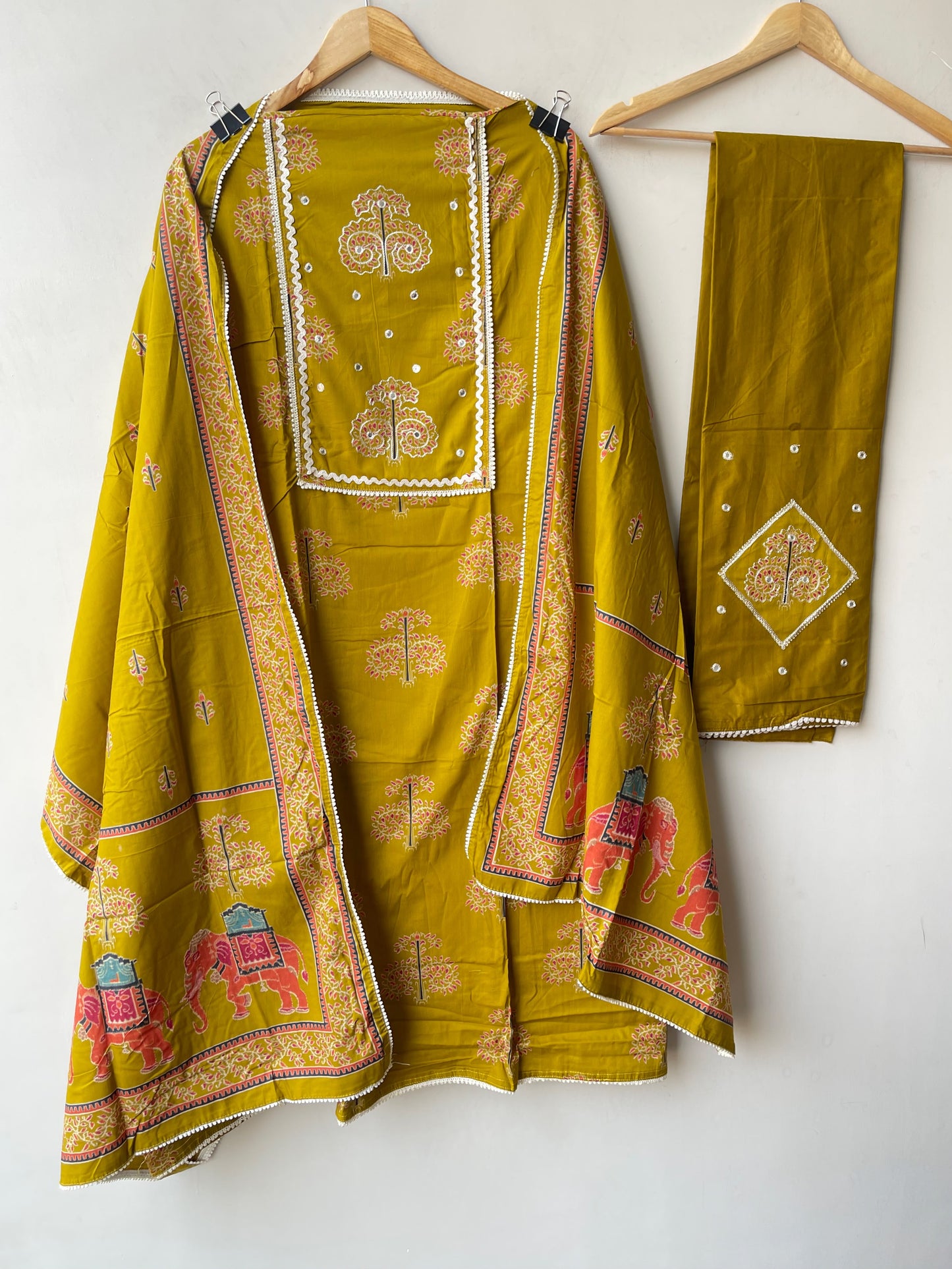 Cotton printed unstitched ladies suit Rc19306 (b)
