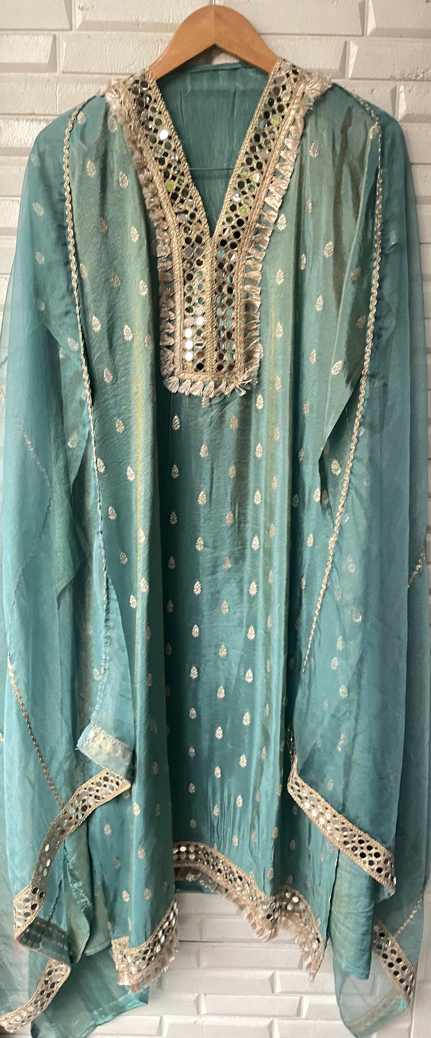 Banarasi shimmer silk unstitched ladies suit Rc17839