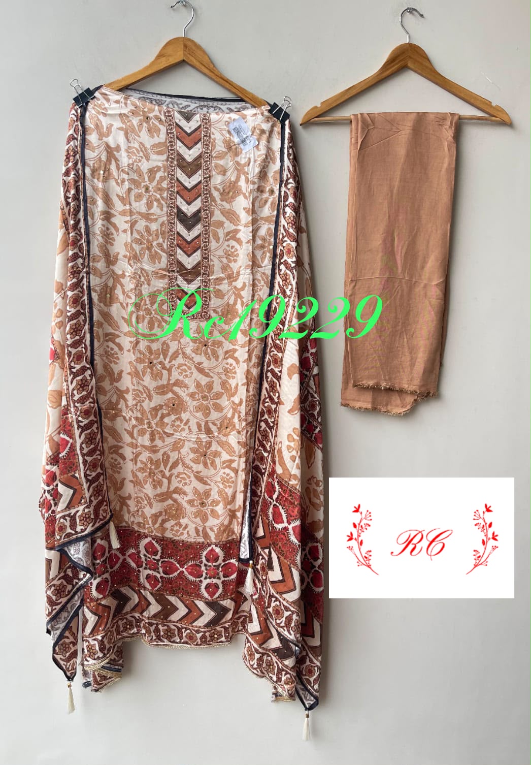 Gajji silk printed unstitched ladies suit Rc19229