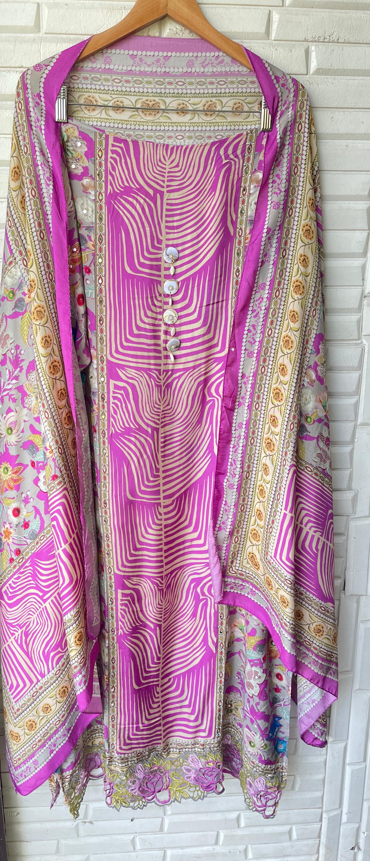 Muslin printed unstitched ladies suit Rc17730