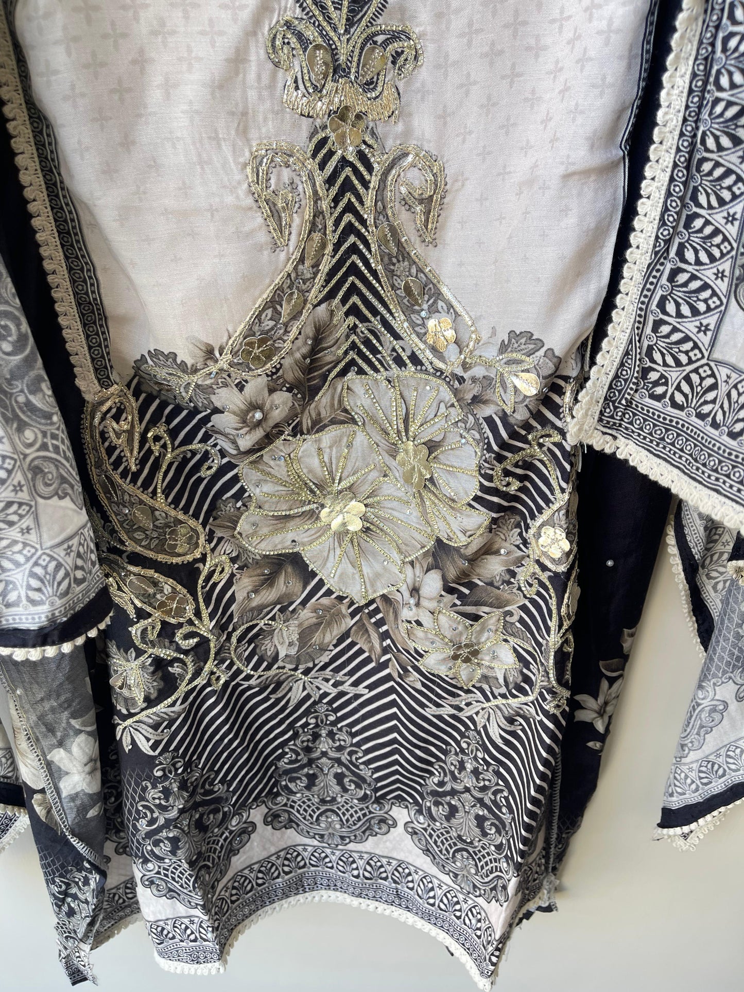 Muslin Printed Unstitched Ladies Suit RC18714 – view 9