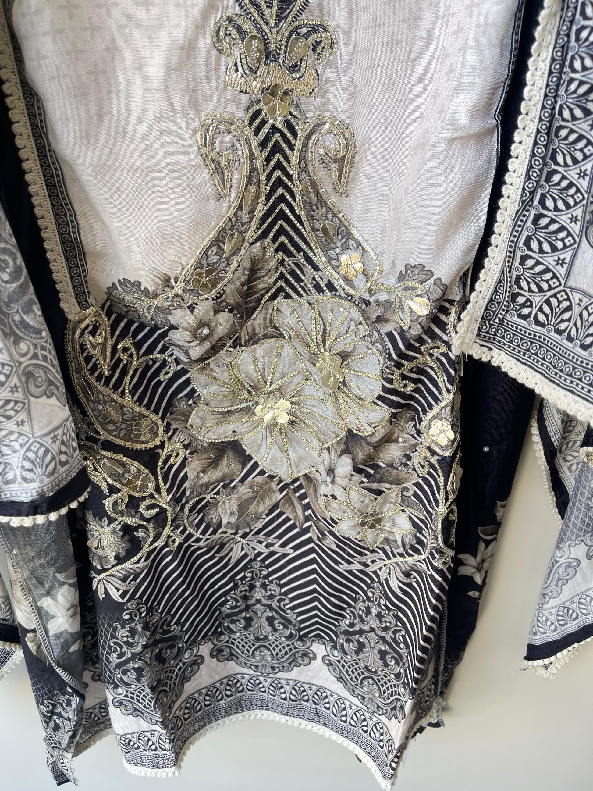 Muslin Printed Unstitched Ladies Suit RC18714 – view 9