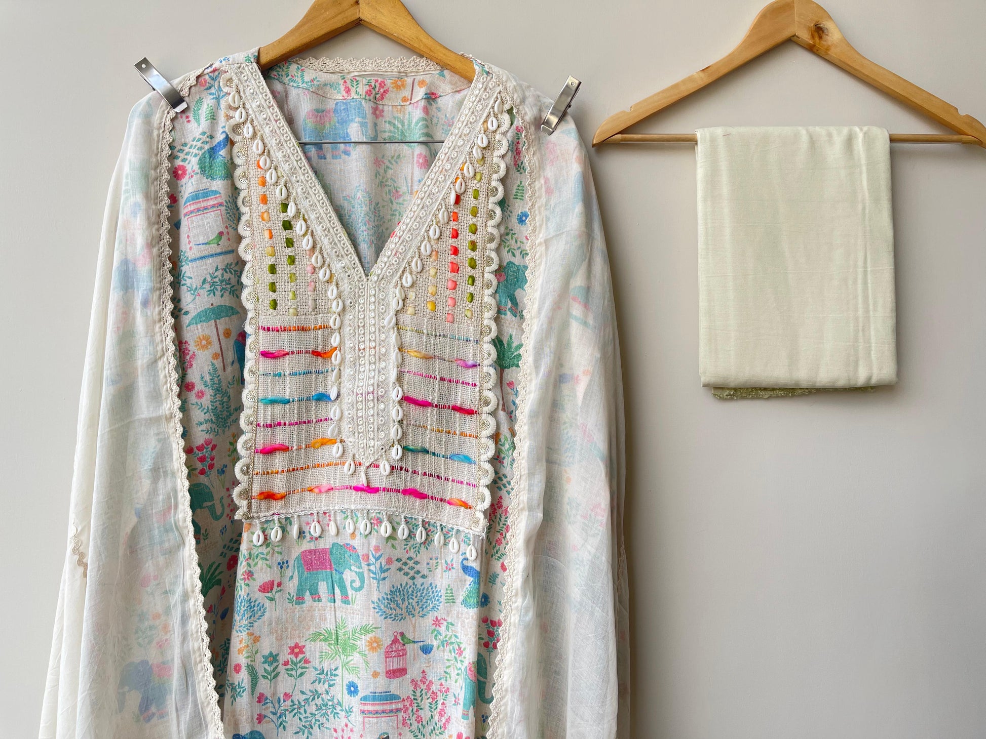 Linen Printed Unstitched Ladies Suit RC-18683