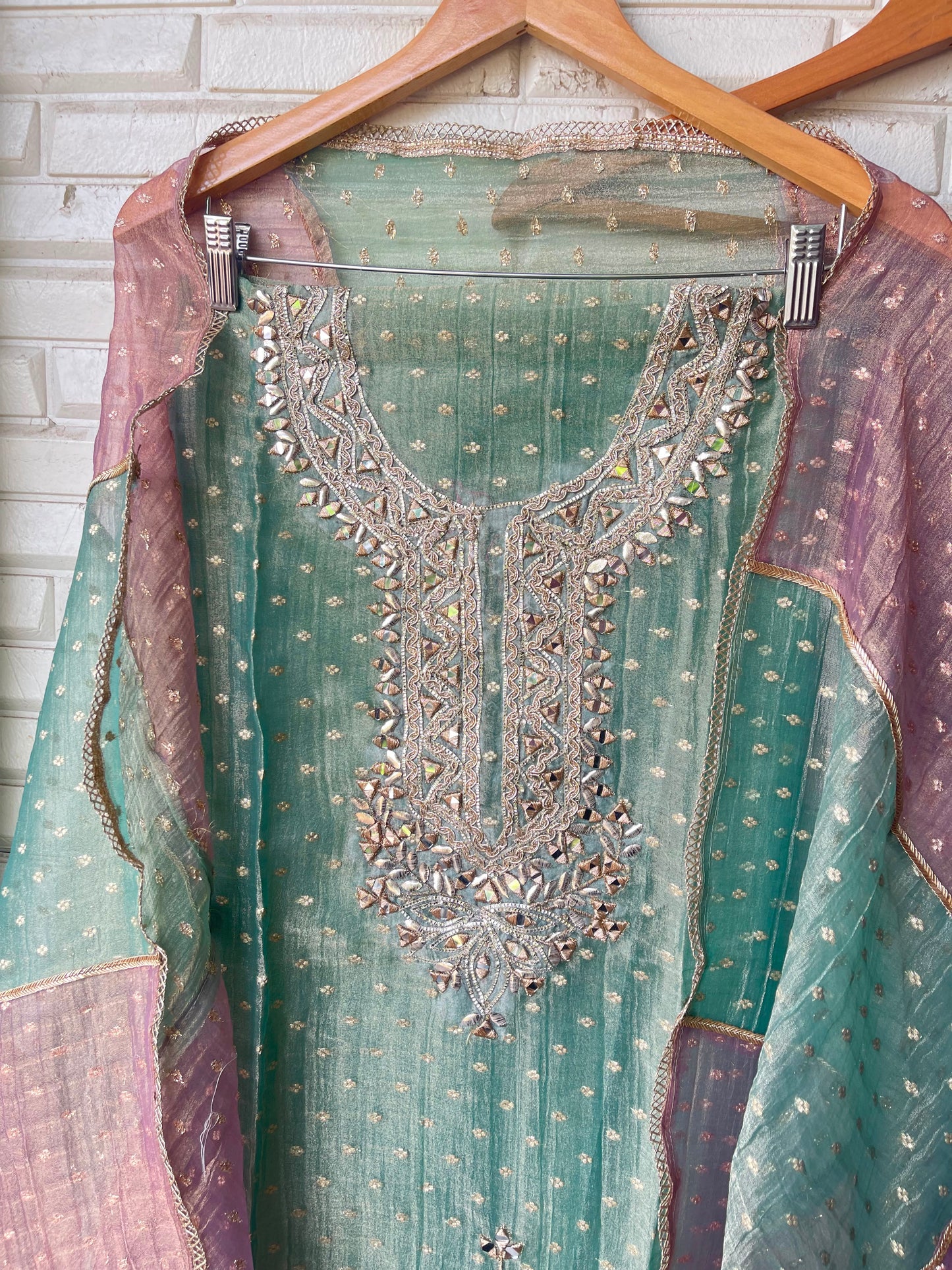 Banarasi shimmer glass organza unstitched ladies suit Rc19295 (b)