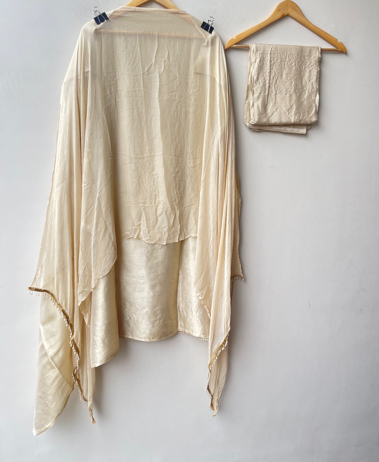 Giraffe silk unstitched ladies suit Rc19235