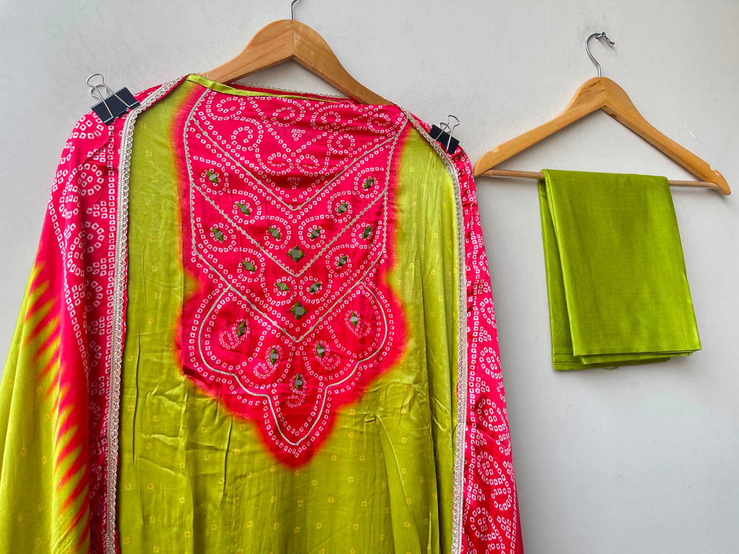 Gajji silk printed unstitched ladies suit Rc19236 (b)