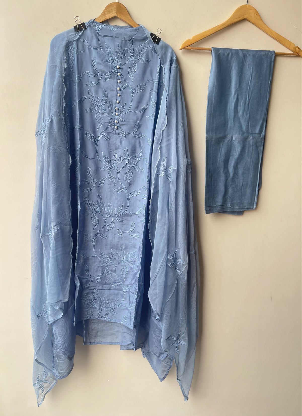 Premium Glass Organza Unstitched 3 Pcs Designer Suit Set