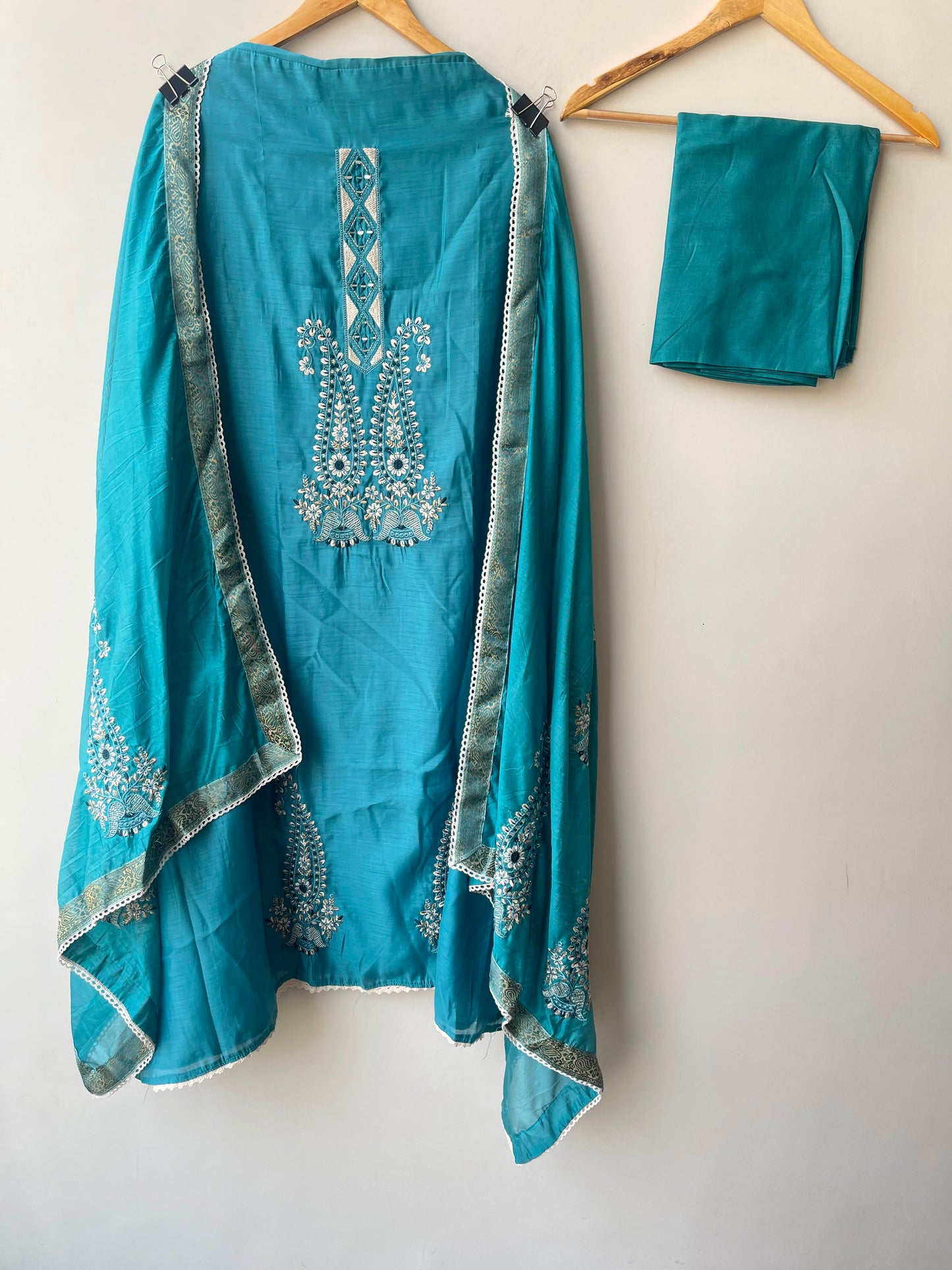 Mul chanderi unstitched ladies suit Rc18953