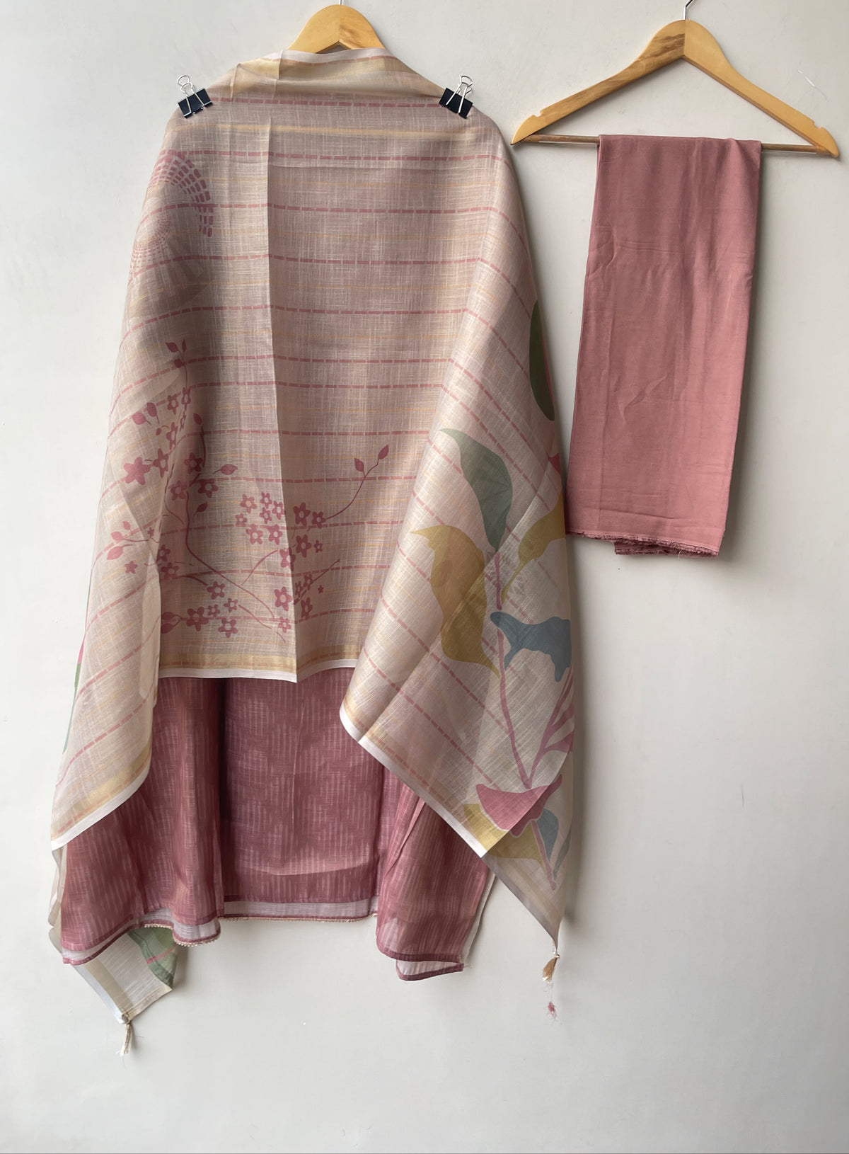 Designer Shimmer Linen Embroidered 3 Pcs Unstitched Suit Set