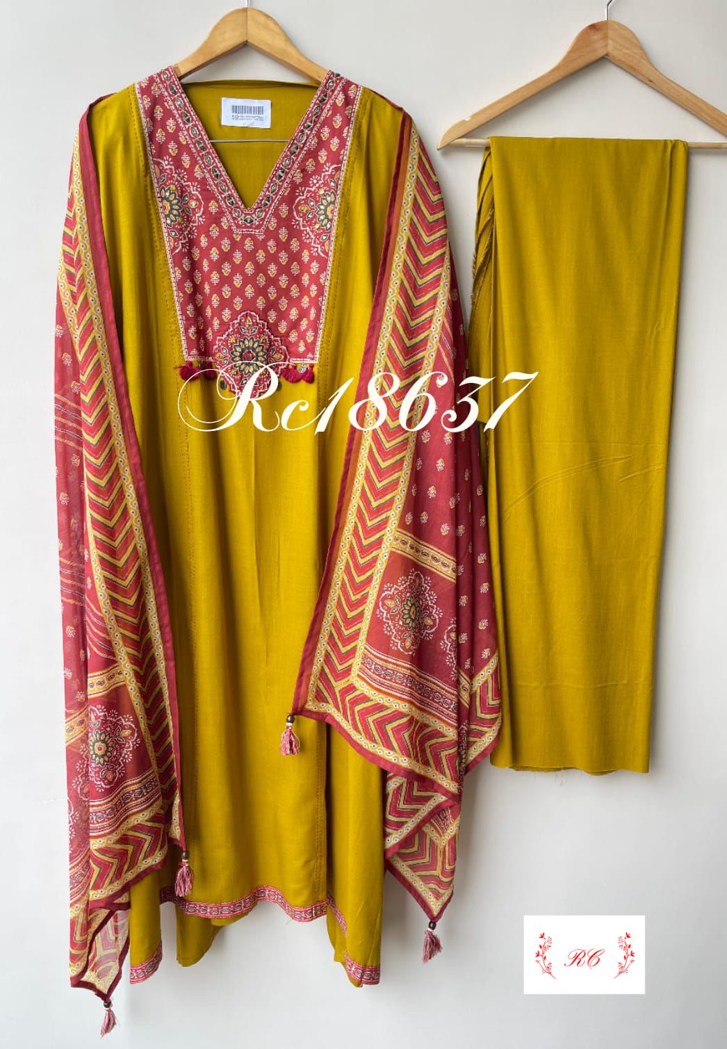 Cotton Printed Unstitched Ladies Suit RC-18637 (b) – view 3