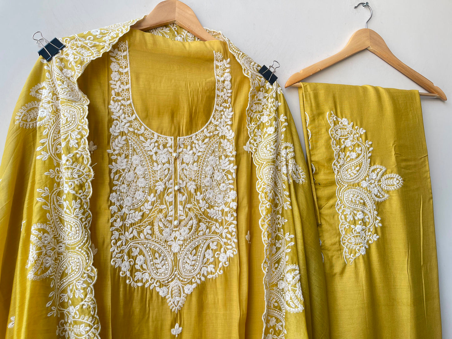 Mul chanderi unstitched ladies suit Rc19094
