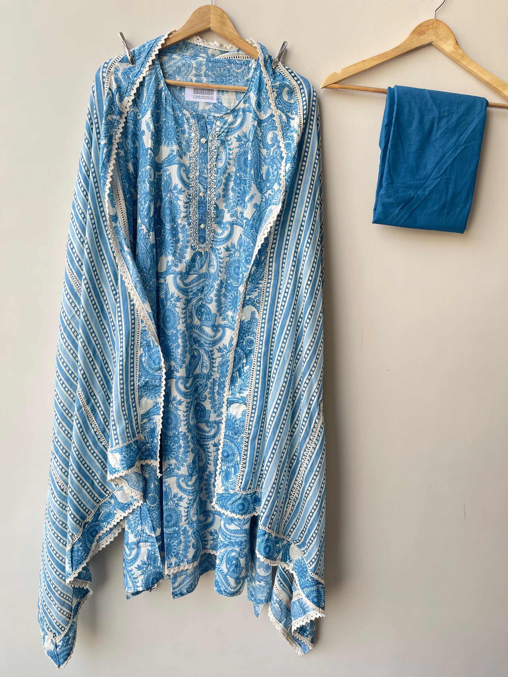 Soft Cotton Printed Unstitched Ladies Suit RC18856 – view 3