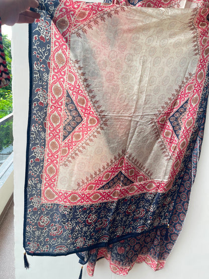 Satin crepe printed ladies unstitched suit Rc19153