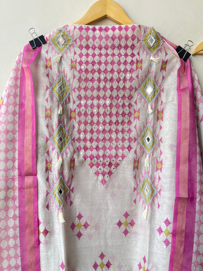 Mul chanderi printed ladies unstitched suit
