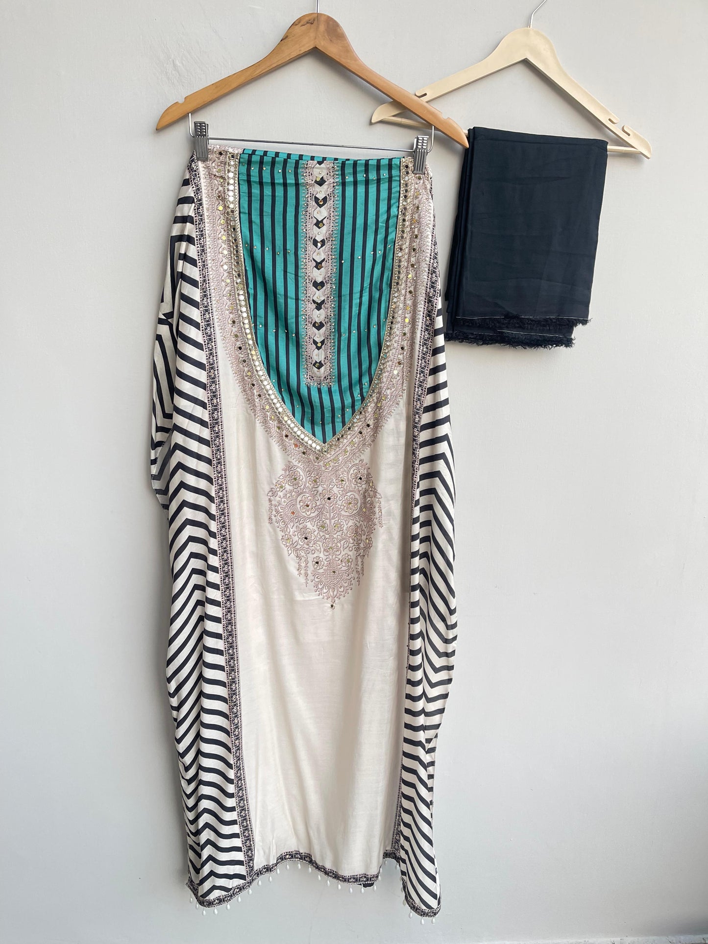 Muslin printed unstitched ladies suit Rc18374 (b)